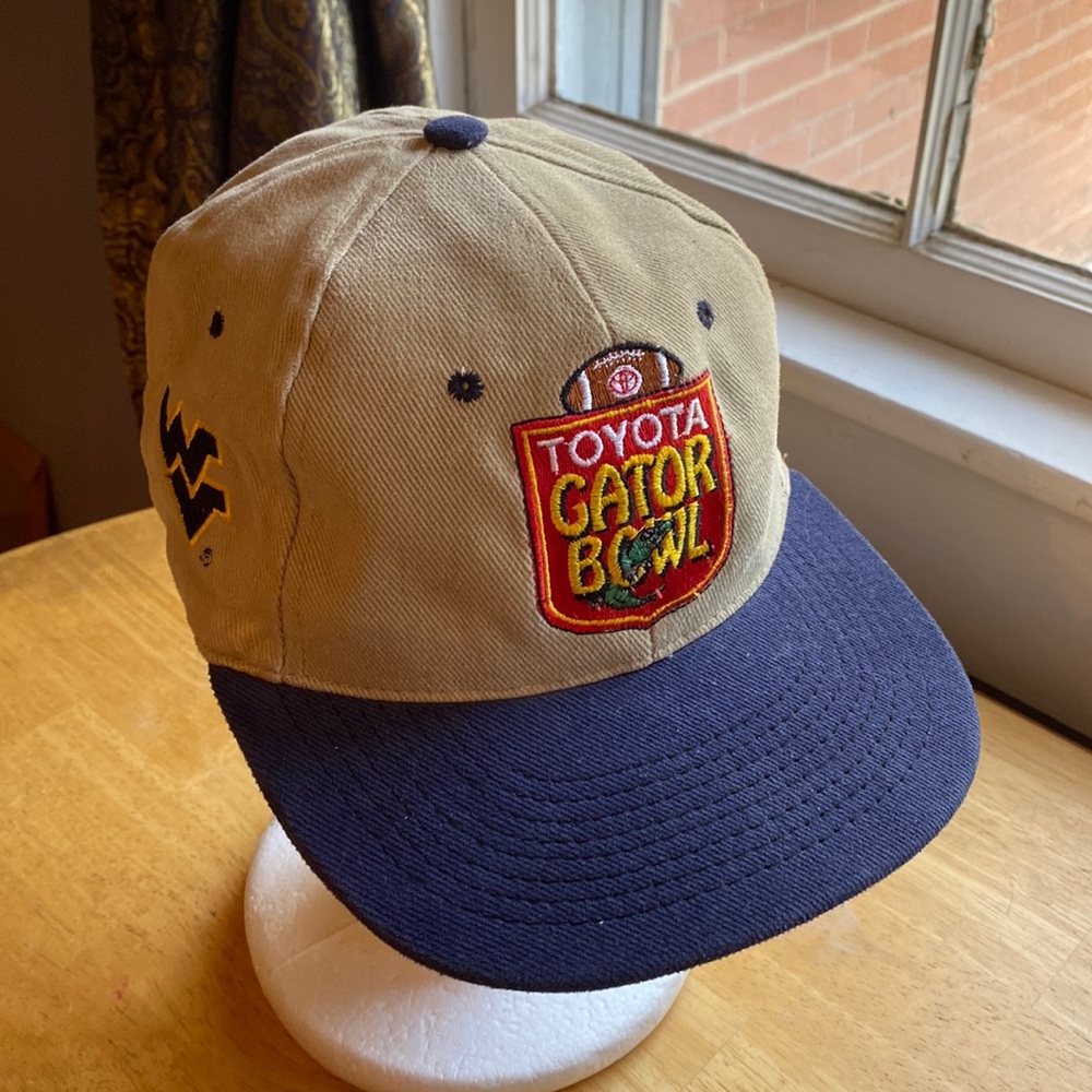 Toyota Gator Bowl baseball style hat tan blue never used, made in USA